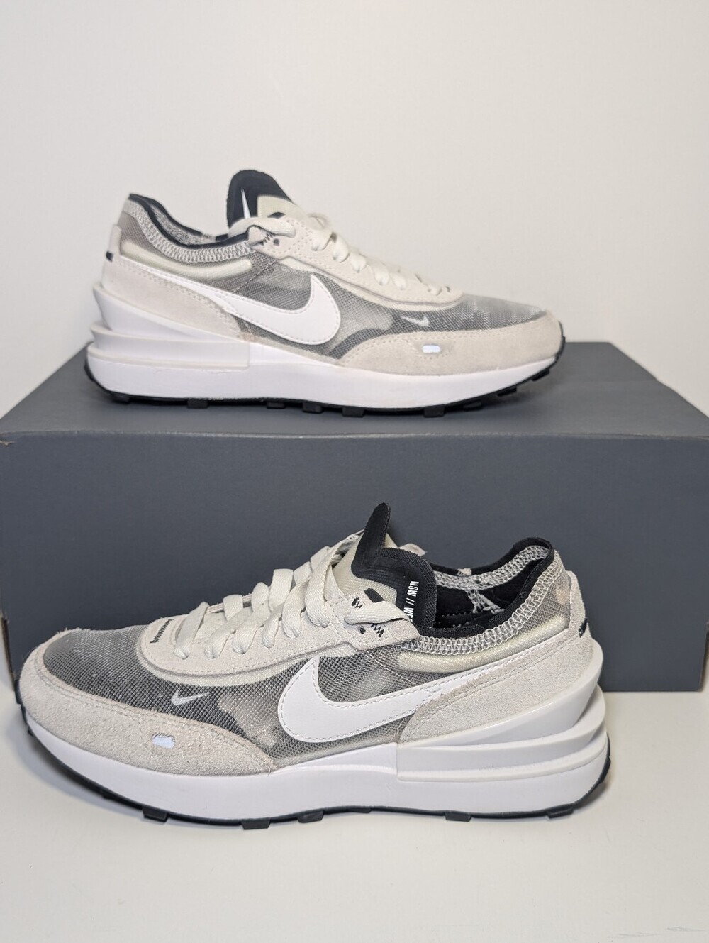 Nike Waffle One "Summit White" - Women's Size 6 - White/Black/Grey